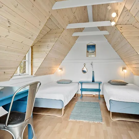 Prázdninový dům 4 Bedroom Cozy In *
