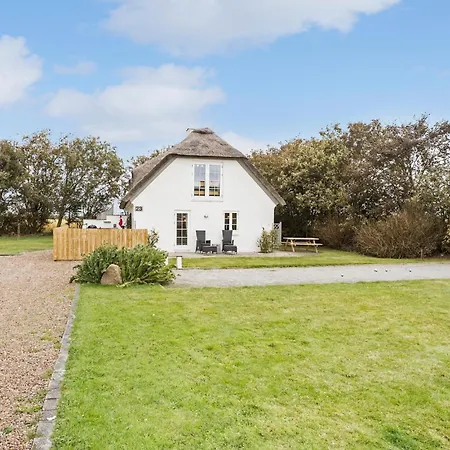 4 Bedroom Cozy In Σπίτι διακοπών Vestervig