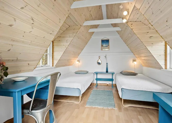 別荘 4 Bedroom Cozy In *