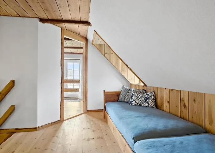 Σπίτι διακοπών 4 Bedroom Cozy In *