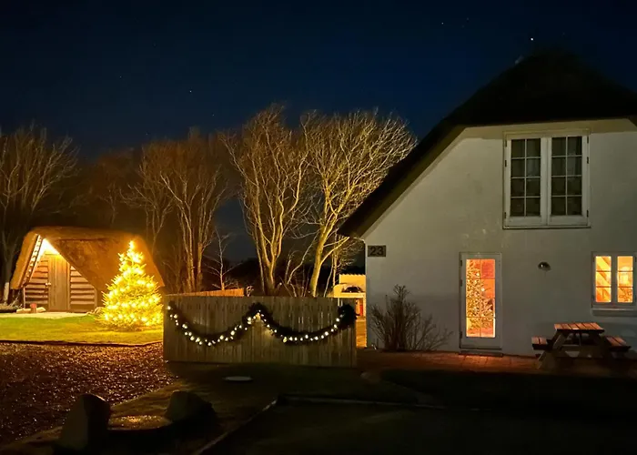 Σπίτι διακοπών 4 Bedroom Cozy In